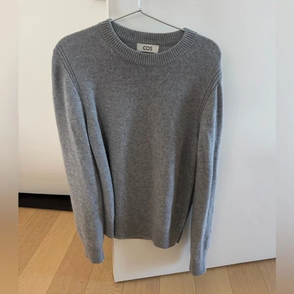 COS Women’s Heather Gray Crewneck Cashmere Sweater Small - Picture 2 of 4